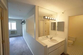 Edinborough 7602 york bathroom